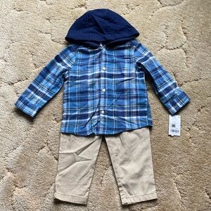 💙💛 NWT Carter’s 18M 2 Pieces Set 💙💛